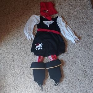 Pirate costume size 3-4